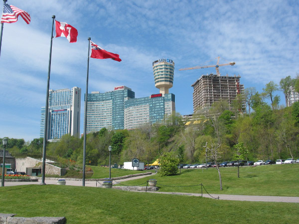 102-0048_IMG